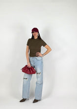 Carica l'immagine nel visualizzatore di Gallery, JEANS FLOWER
