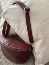 Carica l'immagine nel visualizzatore di Gallery, Side bag