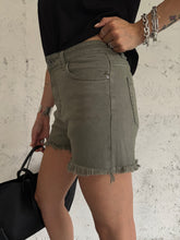 Carica l'immagine nel visualizzatore di Gallery, SHORTS COLOR