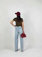 Carica l'immagine nel visualizzatore di Gallery, JEANS FLOWER