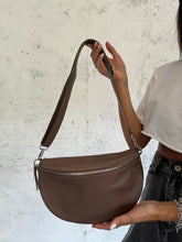 Carica l'immagine nel visualizzatore di Gallery, Side bag