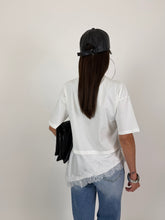 Carica l'immagine nel visualizzatore di Gallery, T-SHIRT LOW LACE BIANCA