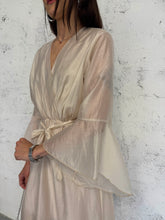 Carica l'immagine nel visualizzatore di Gallery, LIGHT DRESS