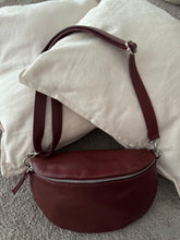 Carica l'immagine nel visualizzatore di Gallery, Side bag