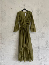 Carica l'immagine nel visualizzatore di Gallery, LIGHT DRESS