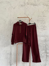 Carica l'immagine nel visualizzatore di Gallery, TRACKSUIT BORDEAUX