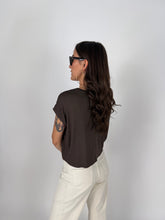 Carica l'immagine nel visualizzatore di Gallery, T-SHIRT SQUARE CHOCO
