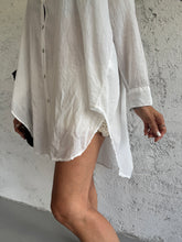 Carica l&#39;immagine nel visualizzatore di Gallery, SHIRT LIGHT OVER
