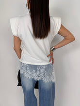 Carica l'immagine nel visualizzatore di Gallery, MAGLIA SHOL LACE BIANCA
