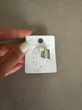 Carica l&#39;immagine nel visualizzatore di Gallery, EARCUFF FLAT
