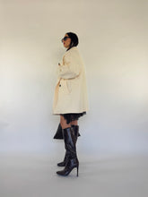 Carica l&#39;immagine nel visualizzatore di Gallery, COAT CURLY PANNA
