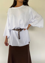 Carica l&#39;immagine nel visualizzatore di Gallery, T-SHIRT JUST BIANCA
