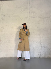 Carica l&#39;immagine nel visualizzatore di Gallery, trench classic
