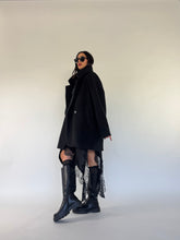 Carica l&#39;immagine nel visualizzatore di Gallery, COAT CURLY NERO
