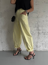 Carica l&#39;immagine nel visualizzatore di Gallery, JEANS PASTEL GLOBE
