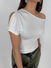 Carica l'immagine nel visualizzatore di Gallery, MAGLIA TRAPEZIO BIANCA
