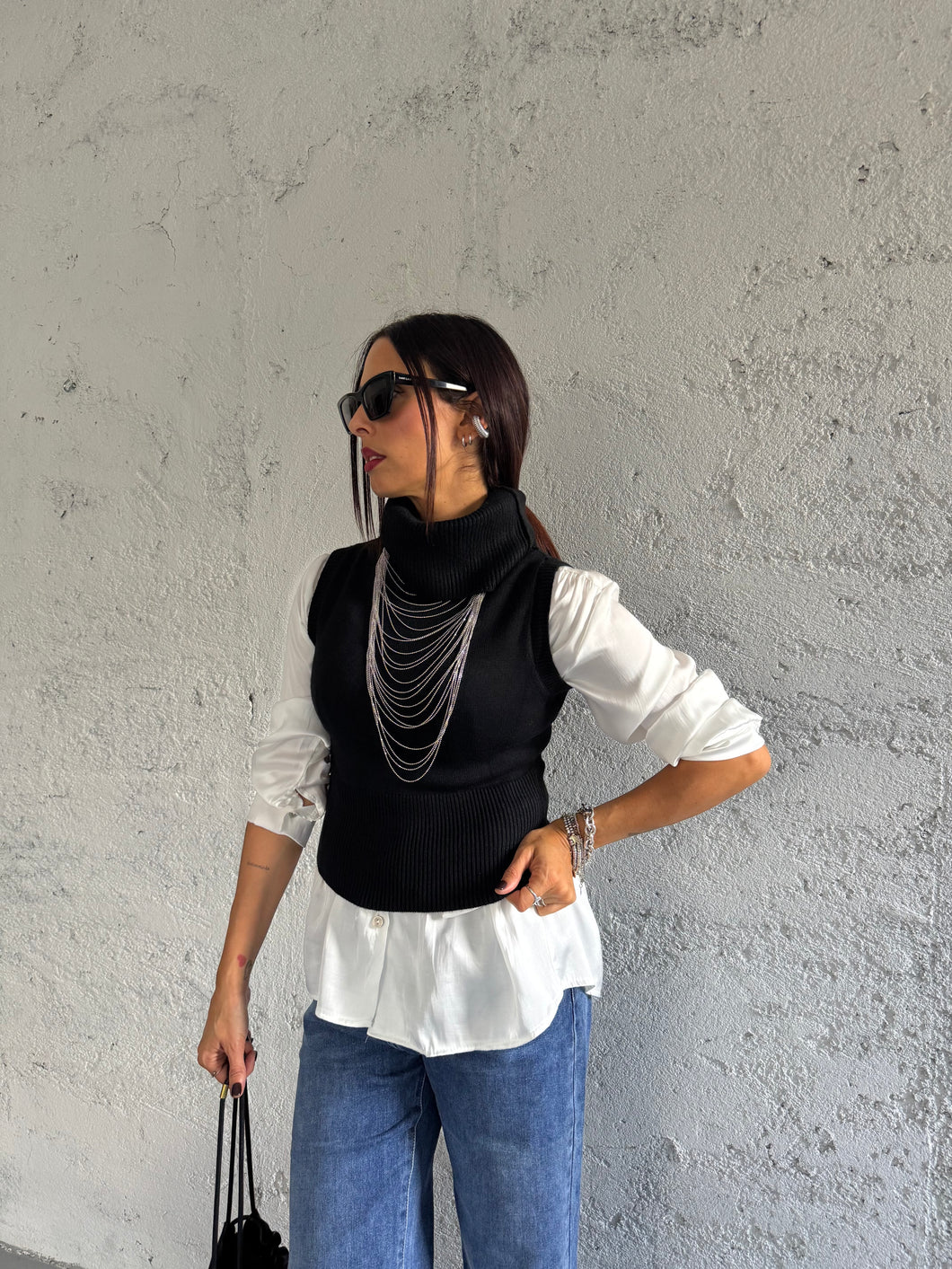 MAGLIA NECK BOLD NERA