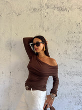 Carica l&#39;immagine nel visualizzatore di Gallery, SHOULDER CUT CIOCCOLATO
