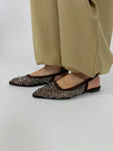 Carica l'immagine nel visualizzatore di Gallery, SLINGBACK CHOCO SHINE
