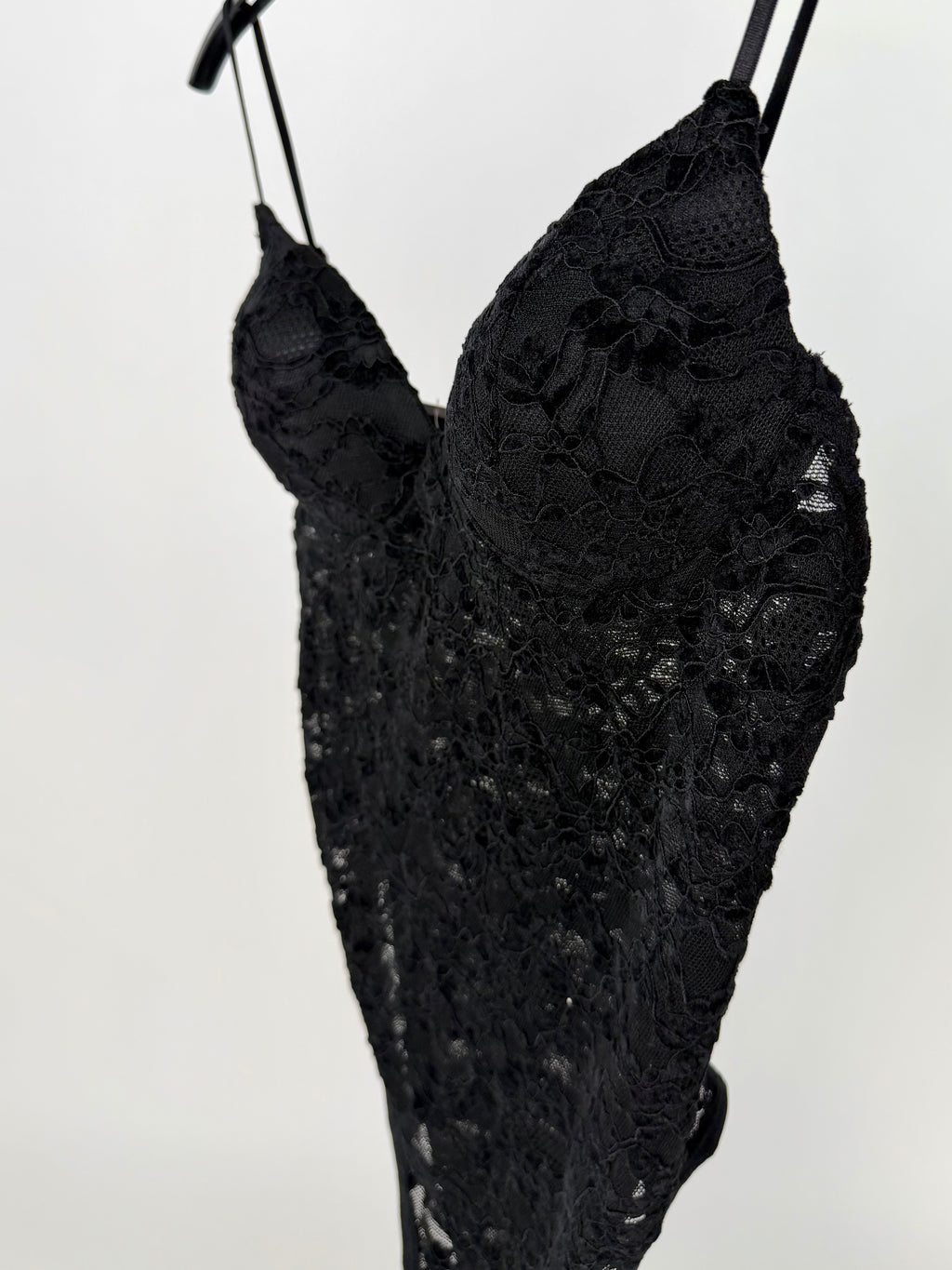 BODY VELVET LACE NERO
