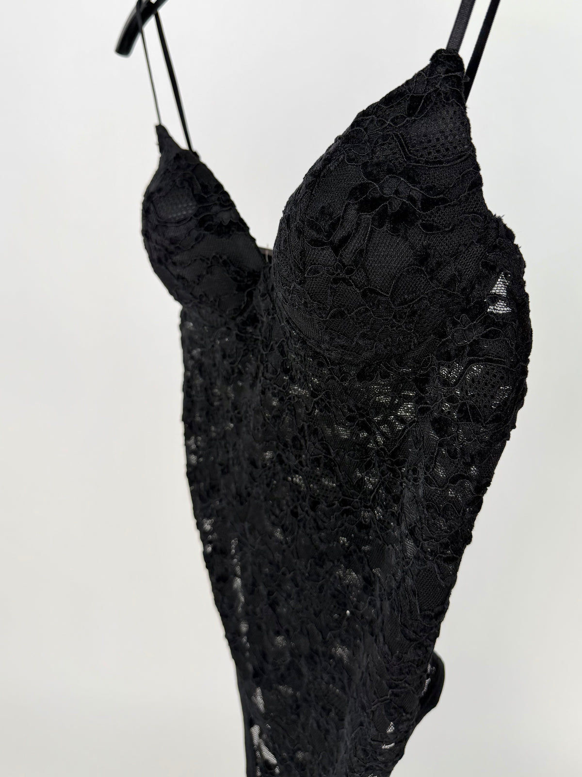 BODY VELVET LACE NERO