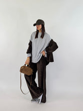 Carica l&#39;immagine nel visualizzatore di Gallery, T-SHIRT SHOL GRIGIA
