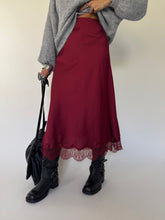 Carica l&#39;immagine nel visualizzatore di Gallery, SKIRTY SLIP BORDEAUX
