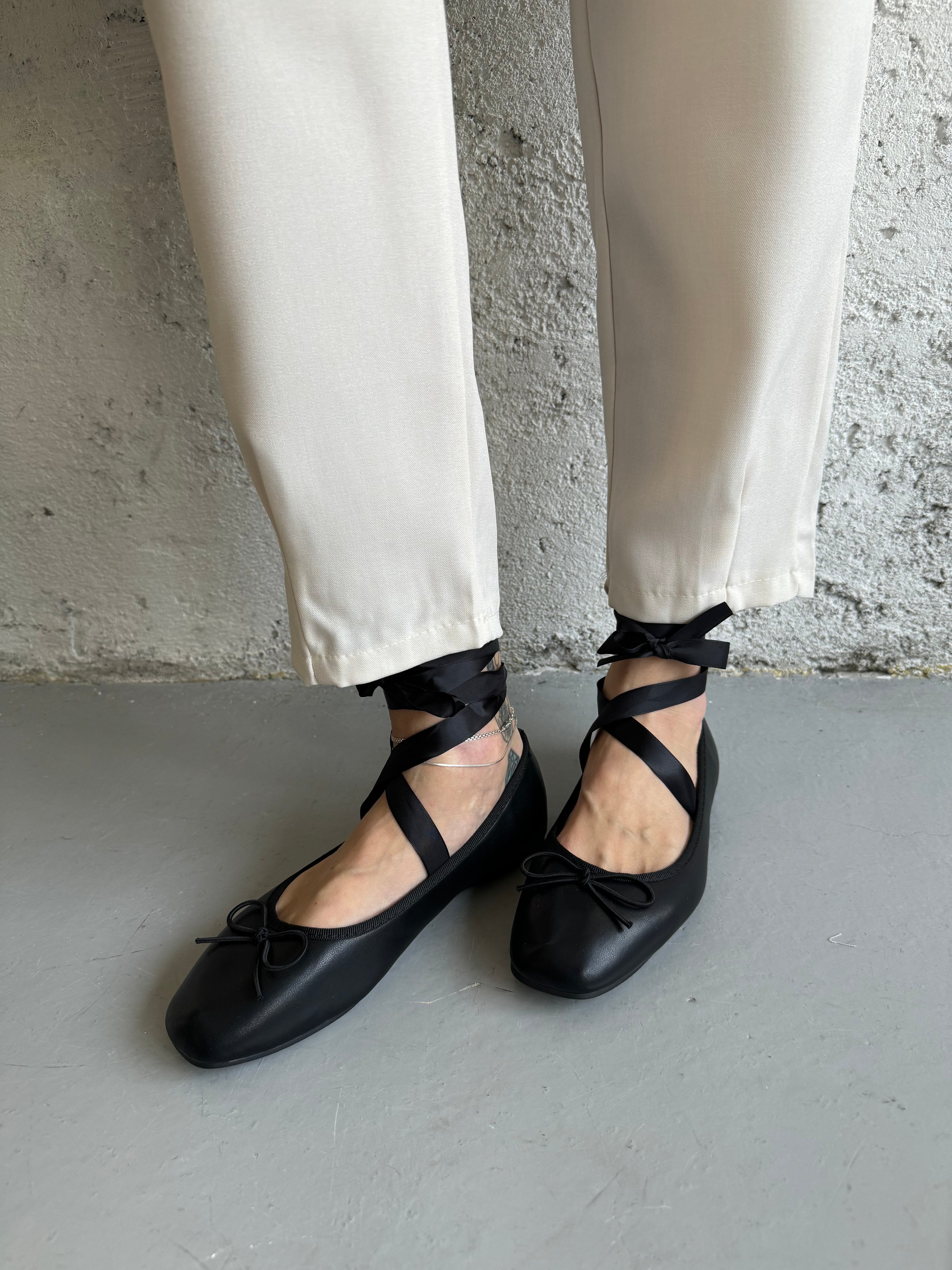 BALLERINA LACES