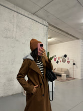 Carica l&#39;immagine nel visualizzatore di Gallery, cappotto hood
