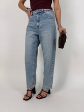 Carica l'immagine nel visualizzatore di Gallery, JEANS LOOSE
