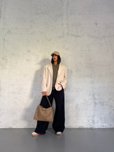 Carica l&#39;immagine nel visualizzatore di Gallery, BLAZER LOOSE FIT AVORIO
