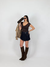 Carica l'immagine nel visualizzatore di Gallery, T-SHIRT DOUBLE NECK CHOCO
