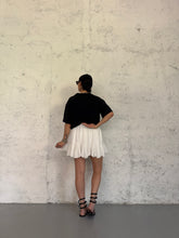 Carica l&#39;immagine nel visualizzatore di Gallery, FLUFFY SKIRTYPANTS
