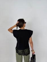 Carica l'immagine nel visualizzatore di Gallery, MAGLIA SHOL LACE NERA
