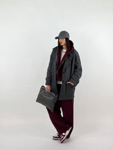 Carica l&#39;immagine nel visualizzatore di Gallery, TUTA GLOBE BORDEAUX
