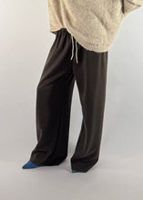 Carica l&#39;immagine nel visualizzatore di Gallery, FLOW PANTS MOKA
