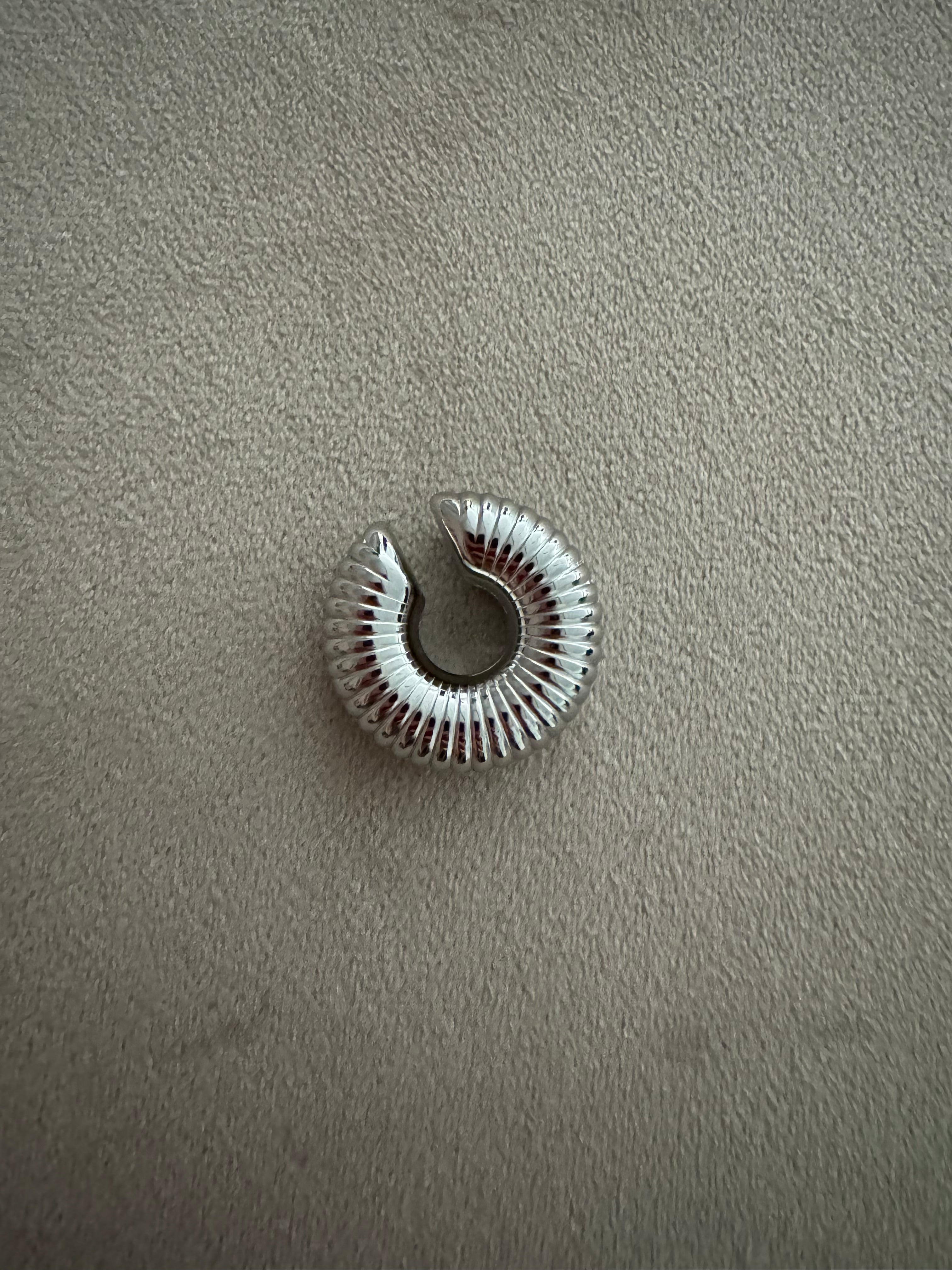 EARCUFF STRIPES