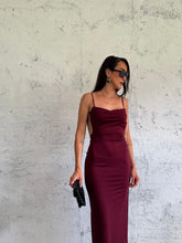 Carica l&#39;immagine nel visualizzatore di Gallery, ABITO HOLE BACK
