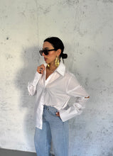 Carica l&#39;immagine nel visualizzatore di Gallery, cut shirt
