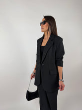 Carica l'immagine nel visualizzatore di Gallery, SUIT BLACK SHINE
