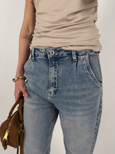 Carica l'immagine nel visualizzatore di Gallery, JEANS CARROT
