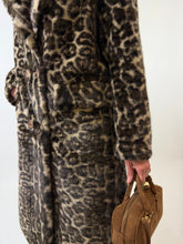 Carica l'immagine nel visualizzatore di Gallery, ECOFUR MACU
