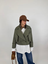 Carica l'immagine nel visualizzatore di Gallery, TRENCH SQUARE OLIVE
