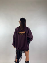 Carica l&#39;immagine nel visualizzatore di Gallery, FELPA HOLE PURPLE
