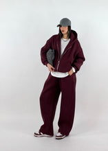 Carica l&#39;immagine nel visualizzatore di Gallery, TUTA GLOBE BORDEAUX
