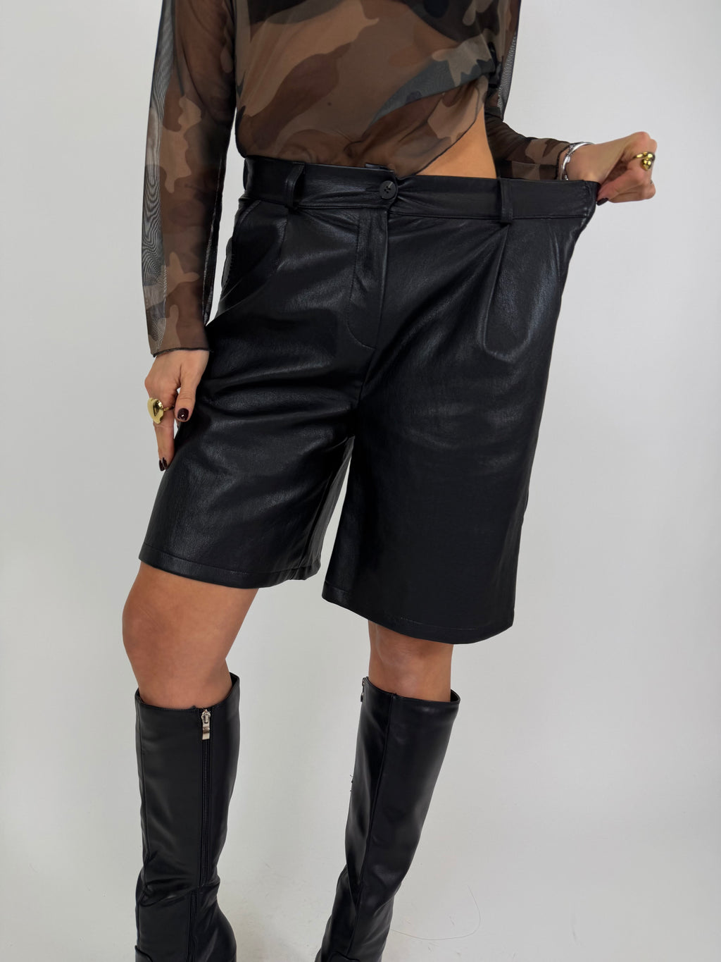 BERMUDA ECOPELLE BLACK