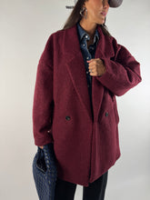 Carica l&#39;immagine nel visualizzatore di Gallery, COAT CURLY BORDEAUX
