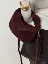 Carica l'immagine nel visualizzatore di Gallery, MOON BAG BORDEAUX
