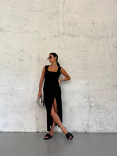 Carica l&#39;immagine nel visualizzatore di Gallery, TOP SQUARE NECKLINE
