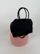 Carica l'immagine nel visualizzatore di Gallery, ROW BAG NERA
